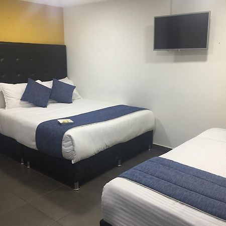 Hotel Aj Ferial Bogota Buitenkant foto