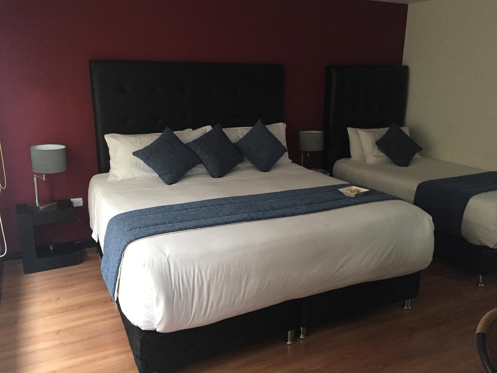 Hotel Aj Ferial Bogota Buitenkant foto