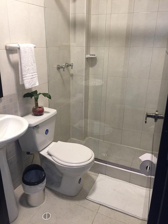 Hotel Aj Ferial Bogota Buitenkant foto